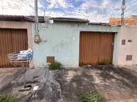 Casa com 2 quartos, 2 banheiros e 66,97 m² de área total