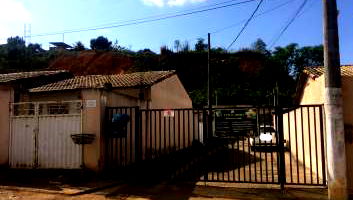 Casa Ocupada com 52m² em Belford Roxo - Oportunidade Única!