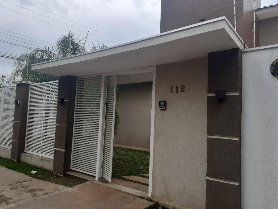 Casa com 339m² de área construída em Aquidauana/MS