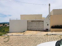 Casa com 2 quartos, 3 banheiros, 70m² construída, 1 vaga, desocupada