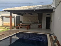 Casa com 3 quartos, 2 banheiros, 2 vagas, 168m² construída, ocupada
