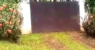 Chácara padrão com 10 vagas e 849m² construída, imóvel ocupado