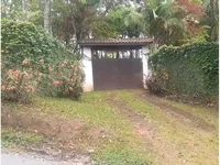 Chácara padrão com 10 vagas e 849m² construída, imóvel