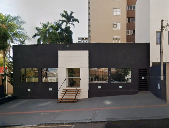 Casa com 147,40m² no Centro de Londrina - PR