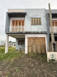 Casa em Condomínio com 2 Quartos e 69,83m² - Desocupada