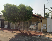 Casa com 298m², 3 quartos, 2 banheiros, ocupada