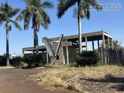 Terreno de 831m² com ótima localização em Pérola-PR