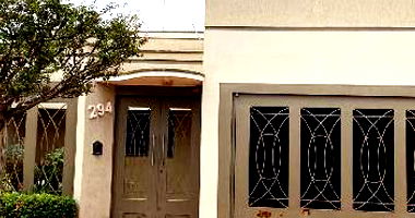 Casa aconchegante com 195.57 m² construídos e 300 m² de terreno