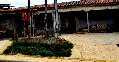 Casa com 3 quartos, 1 banheiro e 129,90 m²