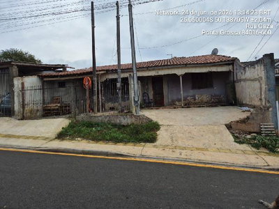 Casa com 3 quartos, 1 banheiro e 129,90 m²