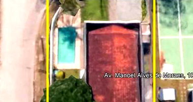 Casa em Guarujá com 171,36m² de área construída