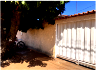 Casa simples com 3 quartos, 2 banheiros e 240m² construída