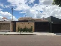 Casa em leilão com 4 quartos e 2 banheiros