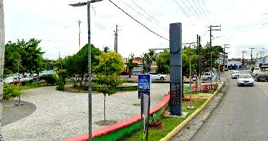 Casa 2 quartos com área de serviço, terraço e 1 vaga