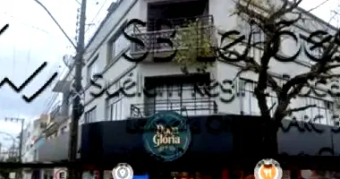 Prédio Residencial e Comercial com 7 Unidades