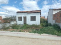 Casa com 2 Quartos e 1 Vaga em Inhambupe