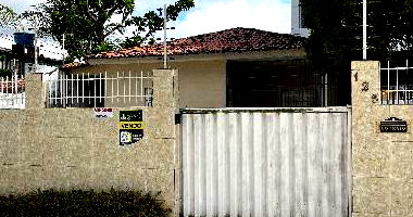 Casa com 3 Quartos e 2 Vagas em João Pessoa