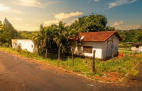 Casa com edícula em terreno de 9.520 m², ocupada