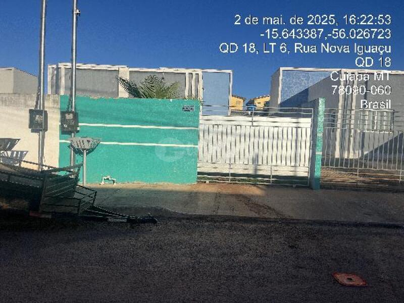 Casa com 2 quartos, 1 banheiro e 1 vaga de garagem