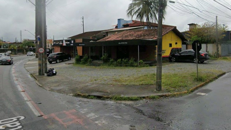 Sala Comercial Ocupada com 80m² em Joinville - 2 Matrículas