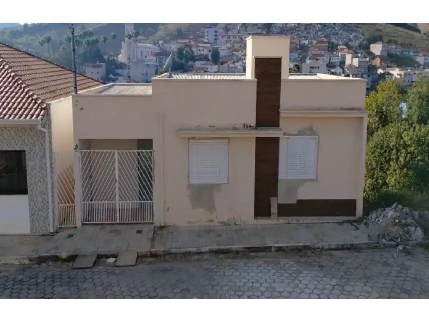 Casa Ocupada em Bela Vista - Natércia/MG com 166,50m²