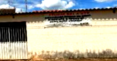 Casa com 3 quartos, 1 banheiro, 114,94 m² construída, ocupada