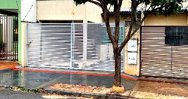 Casa com 3 quartos e 2 banheiros, 81.61m²