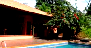 Casa com 3 quartos, 1 banheiro, 753m² construída, desocupada