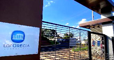 Apartamento 2 quartos, 1 banheiro, 1 vaga, 95m² total, desocupado