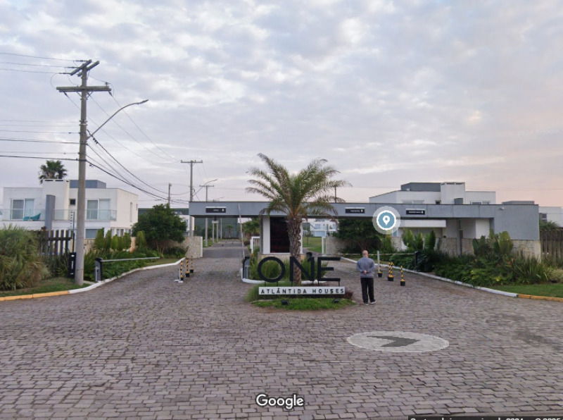 Terreno de 565,73m² na Praia de Atlântida