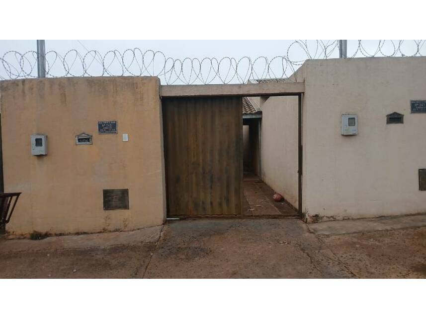 Casa em condomínio desocupada com 1 vaga - Jardim Europa