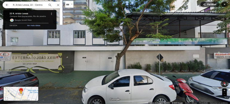Escola com 1.114m² construídos, 633m² de terreno