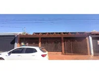 Casa com 161m² construídos, ocupada