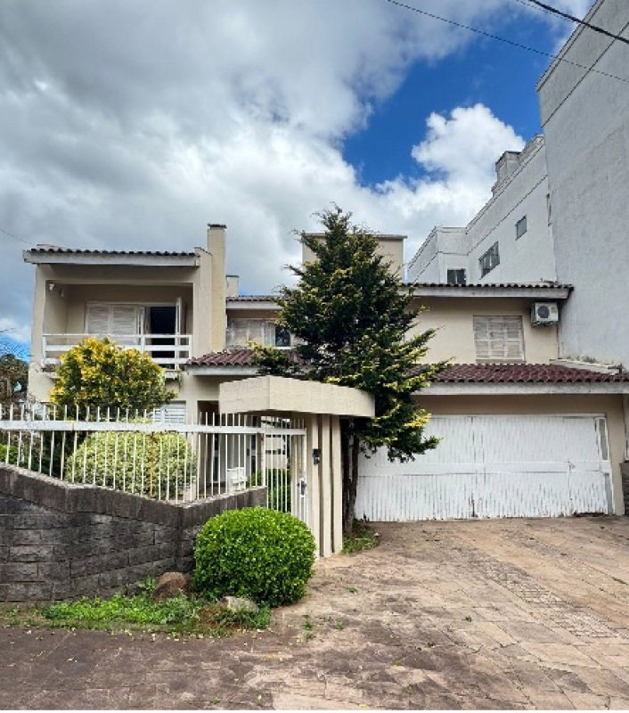 Casa com piscina em Marau/RS - 340,89m² + 40,78m² de ampliação