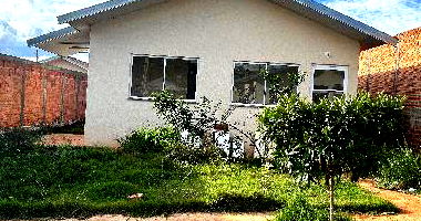 Casa com 2 Quartos e Área Privativa em Loteamento Residencial