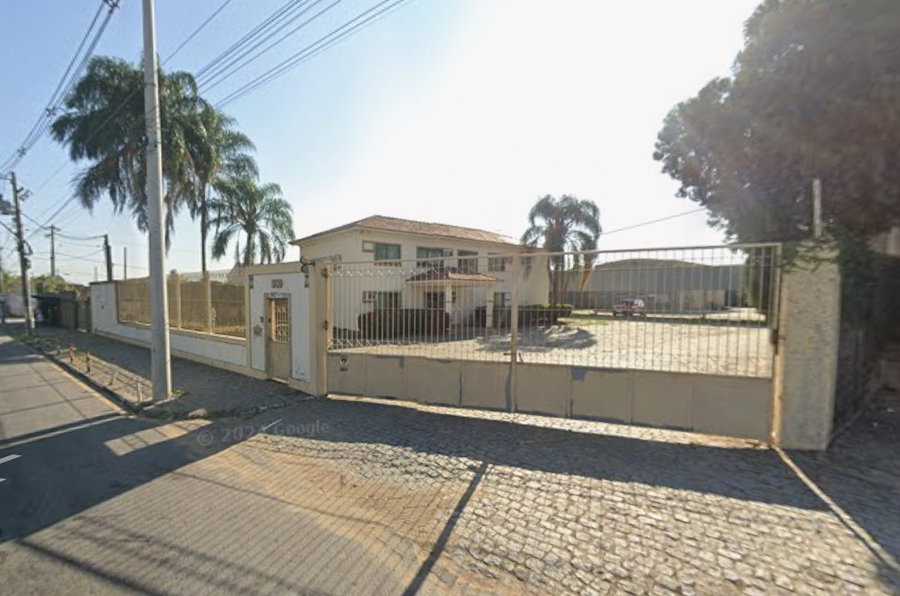 Imóvel Comercial com Ampla Área de Terreno em Campos dos Goytacazes/RJ