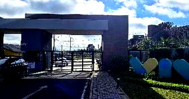 Casa com 2 quartos, 1 banheiro, vaga de garagem e 43,99m² privativos