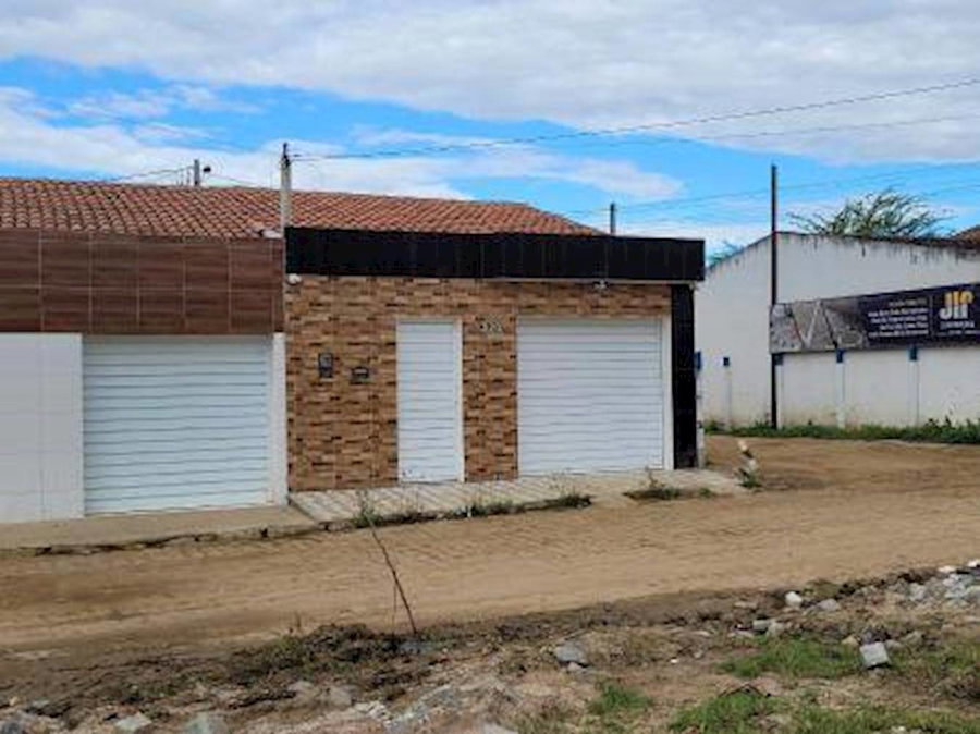 Casa aconchegante com 2 quartos, 1 banheiro, 76m² construída e ocupada