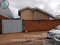 Casa com 2 quartos, 1 banheiro e área de serviço