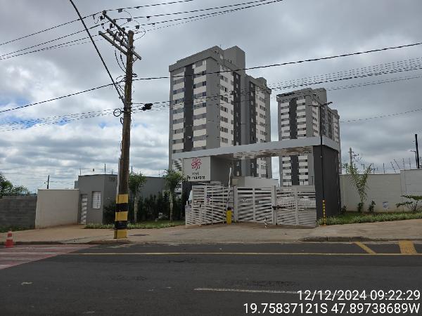 Apartamento 2 quartos, 1 vaga, 62,45 m², desocupado