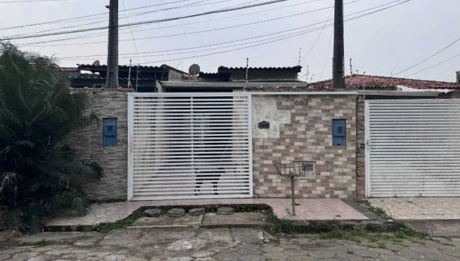 Casa 71 m² com 2 quartos e 1 banheiro em Jardim Barra de Jangadas