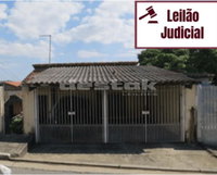 Casa com 3 dormitórios e 2 banheiros em Tremembé