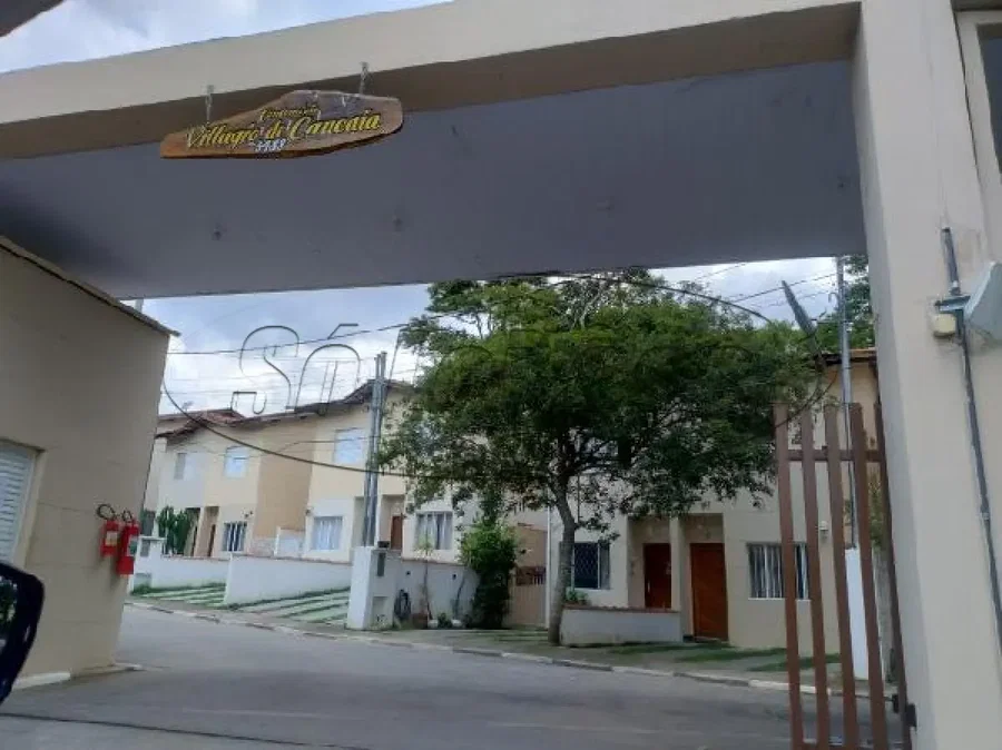 Casa com 2 quartos, 2 vagas e 253,97m² em Cotia/SP
