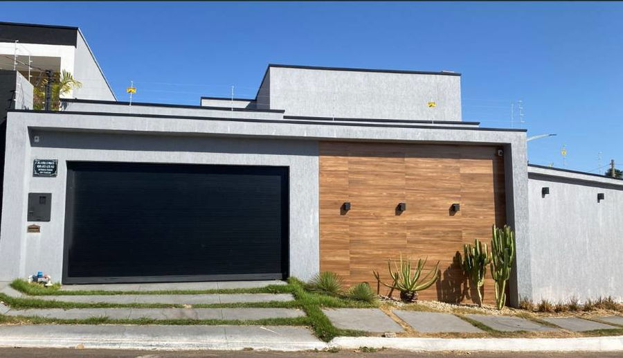 Casa com 3 quartos, 2 banheiros e 166m² construída, ocupada