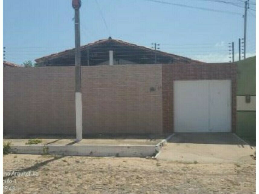 Casa em leilão com 40m² e 220m² de terreno em Parnaíba/PI