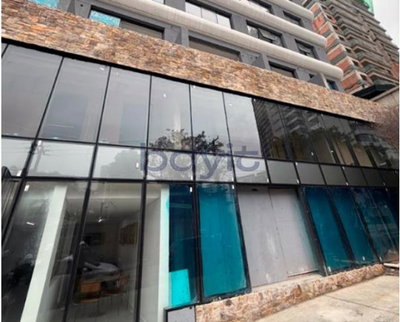 Loja comercial de 1.243 m² em 2 subsolos
