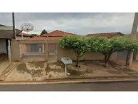 Casa 122m² Ocupada com 244m² Terreno