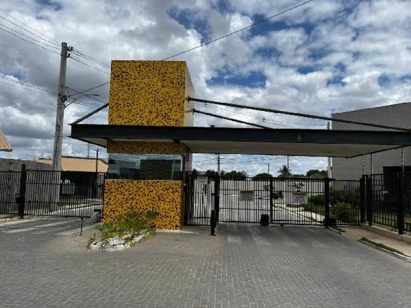 Casa 40,5m² em Feira de Santana/BA - Condomínio Parque Ipe Amarelo