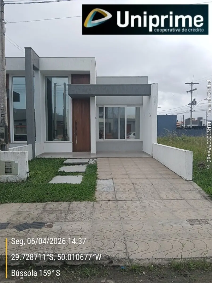 Terreno com casa de 79,40m² em Capão da Canoa, RS