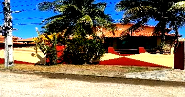 Espaçosa Casa de 2 Pavimentos com 469 m², Ocupada